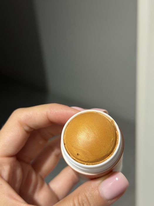 Dermo Medica Illuminating Body Stick SPF 30