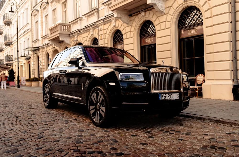 Rolls-Royce Cullinan Warszawa. Jak nowy.