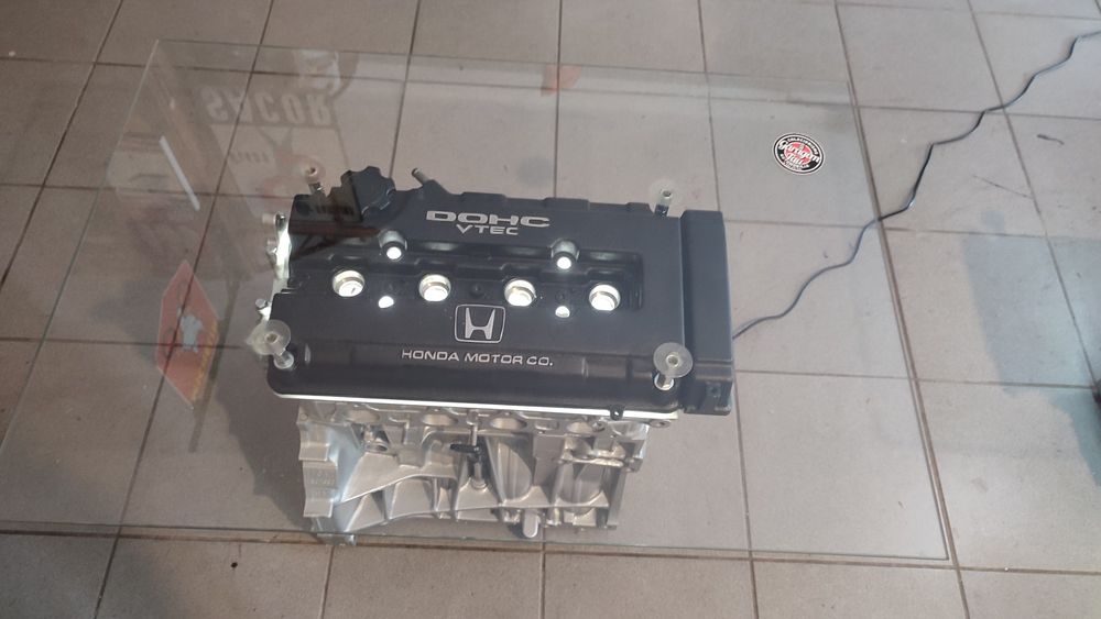 Mesa feita com motor Honda