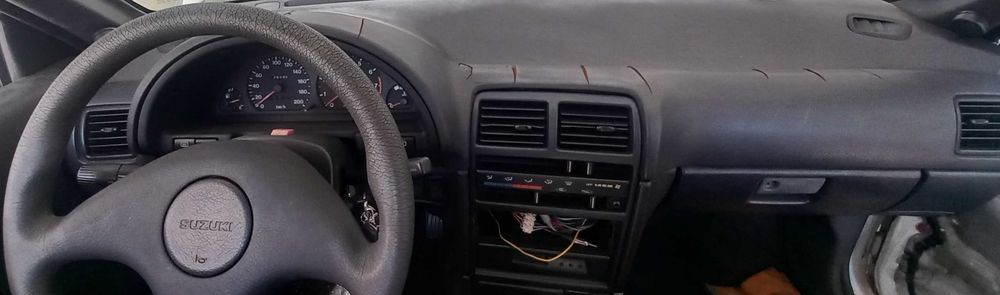 Suzuki Swift 1.0 GLi 3 portas