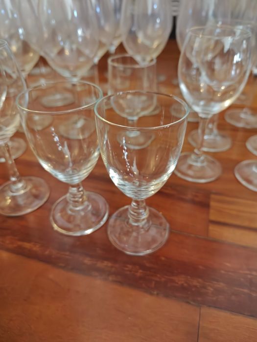 Assorted High-Base Glasses - 43 Units476215603647621121