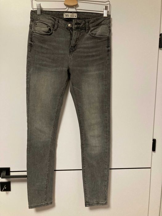 Szare jeansy Zara slim fit