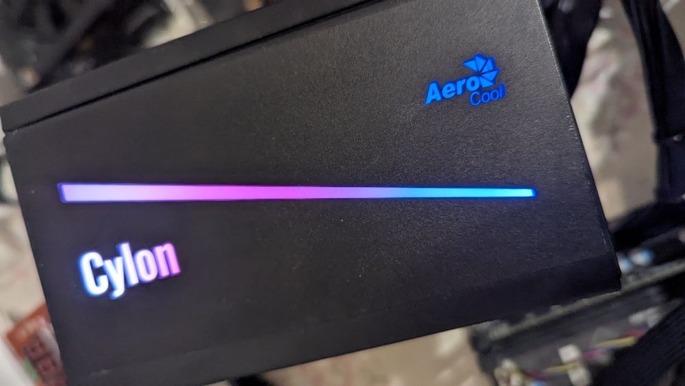 Блок живлення AeroCool Cylon 700W (ARGB)/Блок GameMax GM-600-80+600W