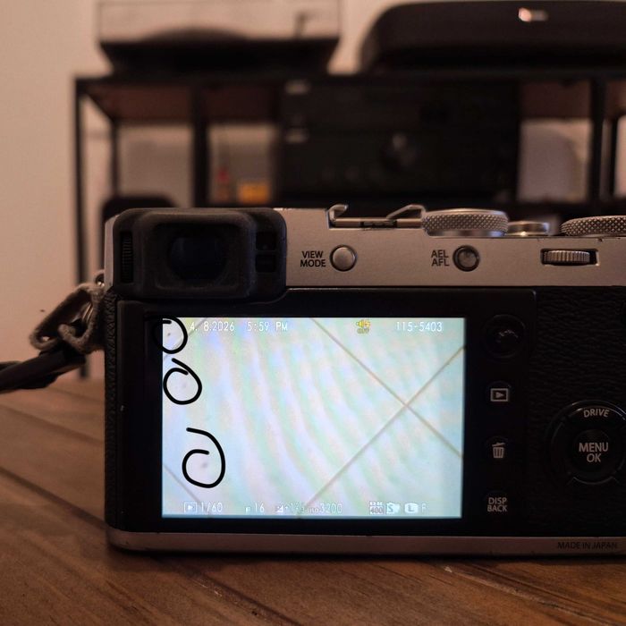 Máquina Fotográfica Fujifilm X100F Usada