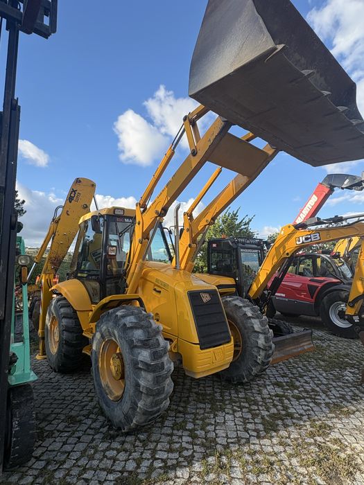 Retroescavadora JCB 4CXTED - 5100horas