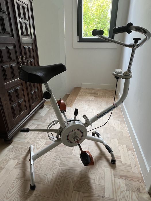 Bicicleta Estática Vintage com remo – Anos 70/80