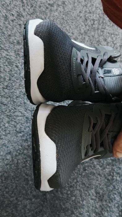 Кросовки Nike REVOLUTION  оригинал