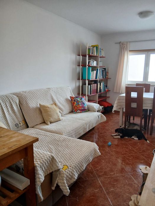 Quarto para arrendar em Monte de Caparica