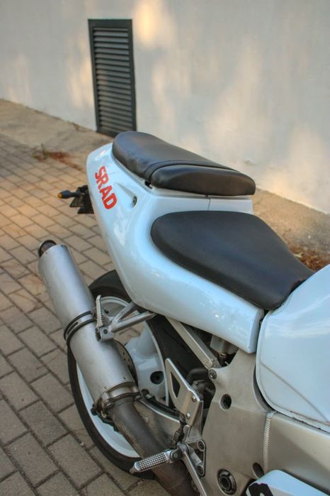 SUZUKI GSXR 600 SRAD ( 25kw de livrete )