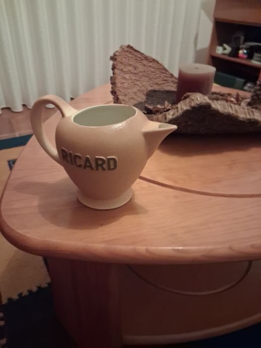 Jarra redonda  procelana ricard