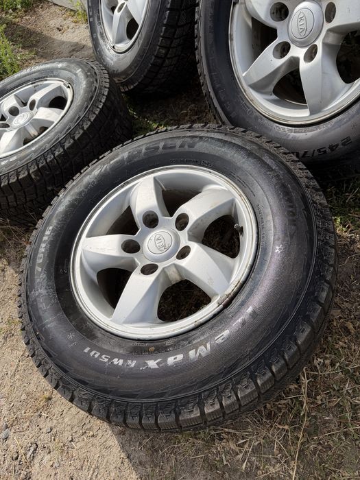 Колеса Kia Sorento r16 з новою зимовою гумою Kapsen 245/70/16