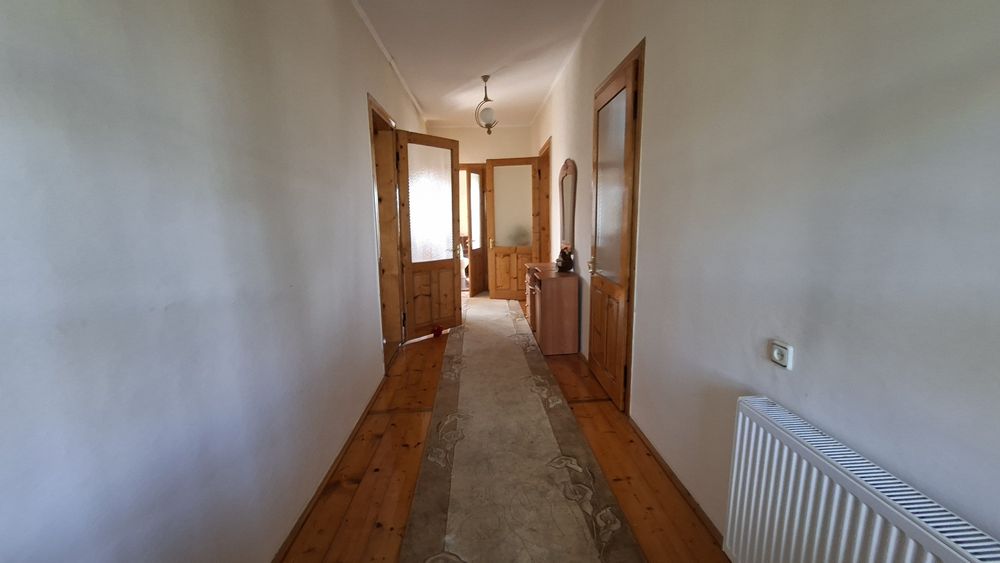 Продаж житлового будинку . Площа  220м².Земельна ділянка 11 сот.Програми. Є-відновлення.  Комунікації.Меблі .Техніка .