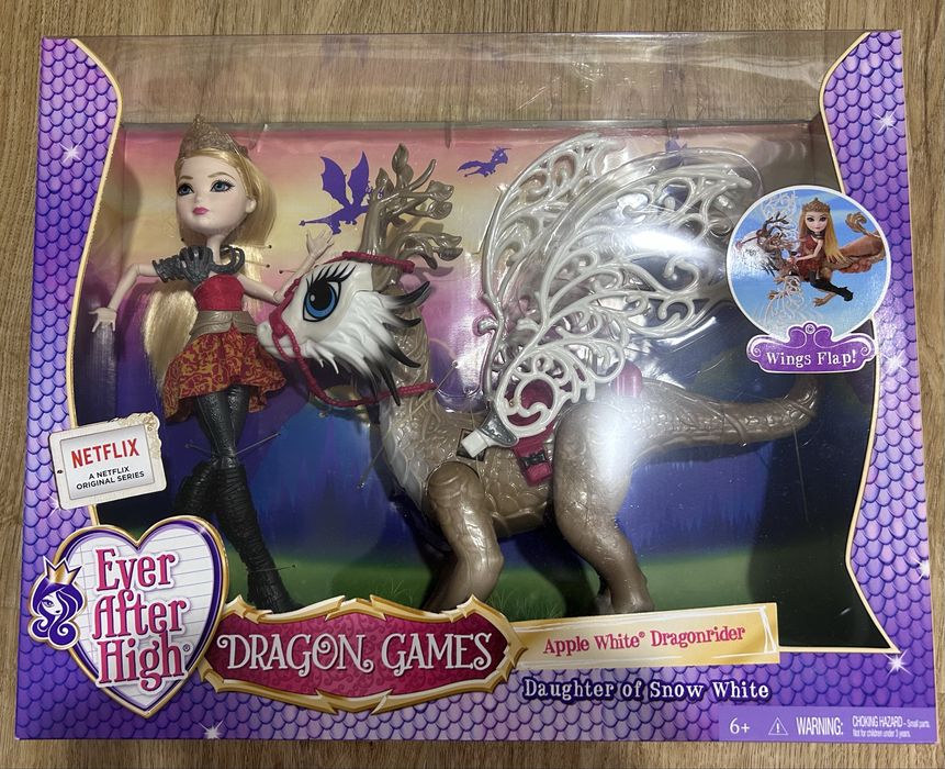 Лялька Ever After High Apple White Dragon Games Еппл Вайт Эппл Дракон