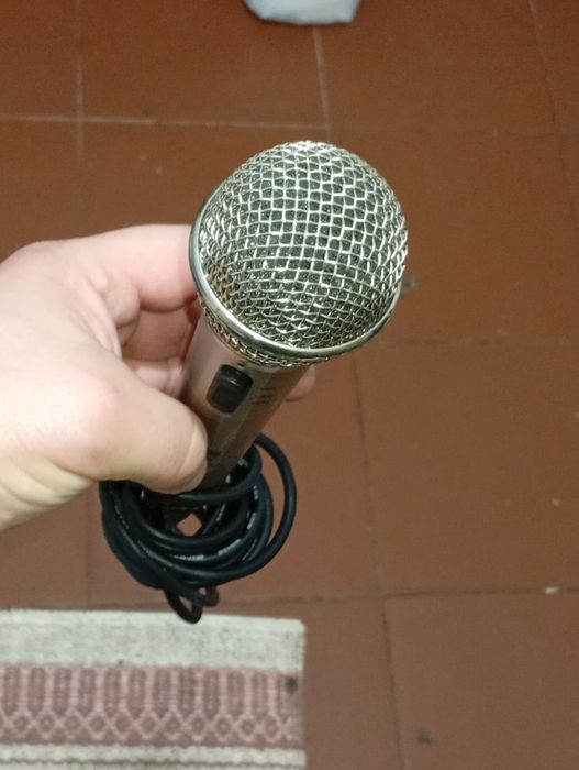 microfone k&k k-309 com fio bem funcional