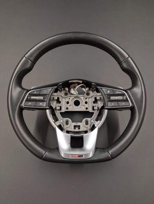 Kierownica Kia Sportage 4 GT Line świeżo obszyta