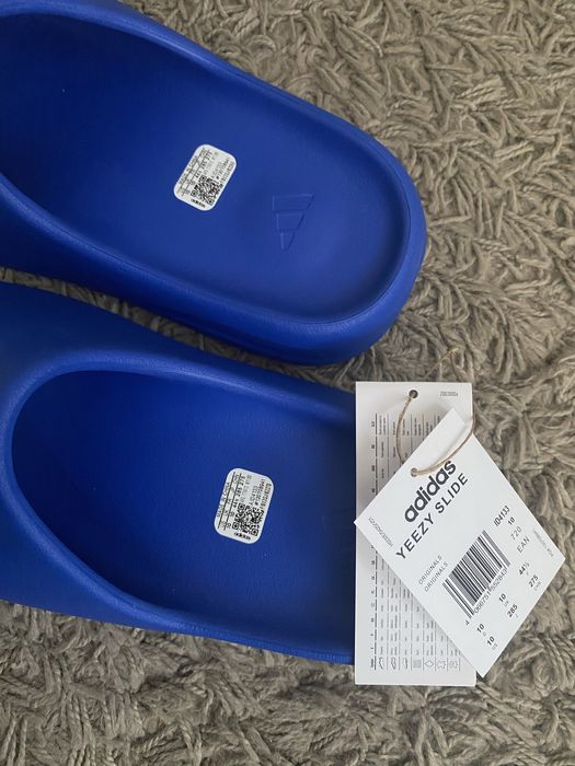 Adidias Yeezy Slide Azure