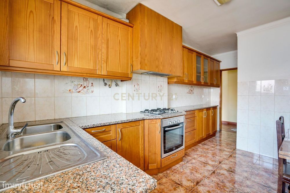 Apartamento T3+2 em Samora Correia | Conforto, Espaço e Excelente Loca