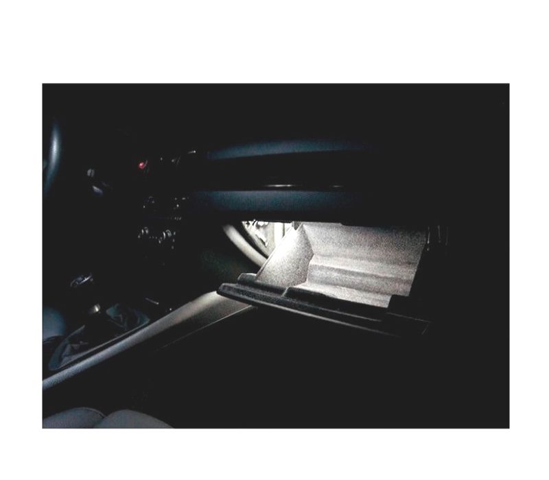 LUZ LED PORTA-LUVAS BMW