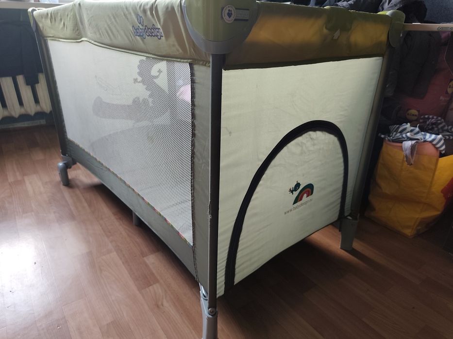 Продам дитячий манеж