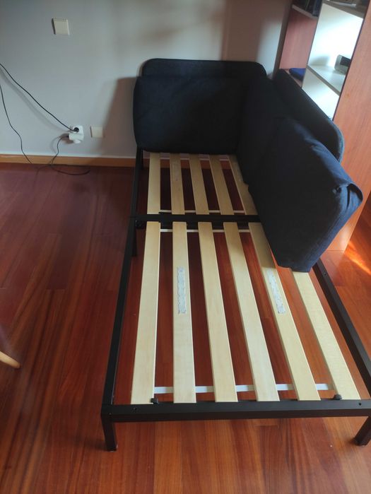 Sofá-Cama em Bom estado