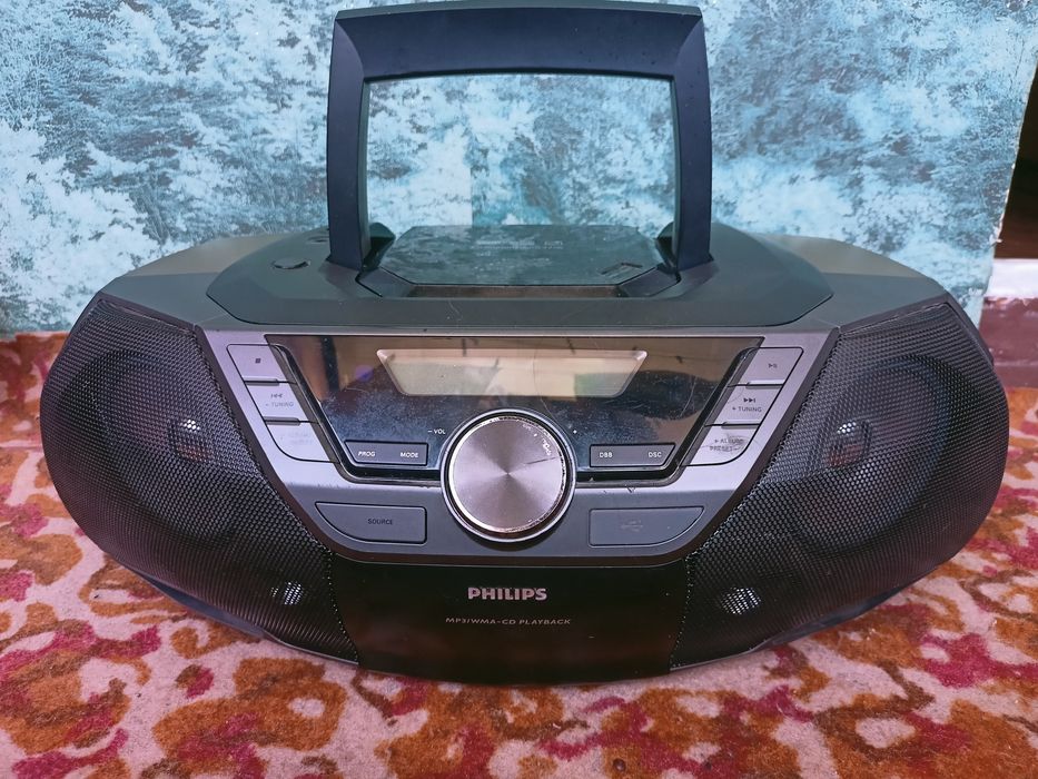 Магнитола, магнітофон Philips az780