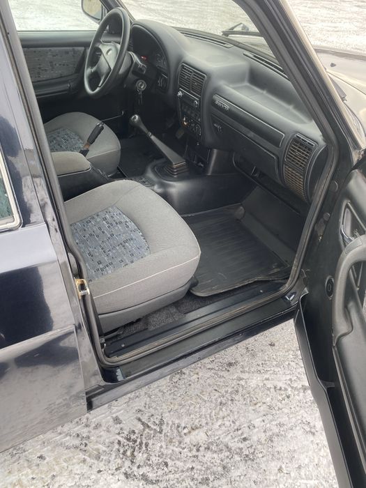 Продам волгу 31105