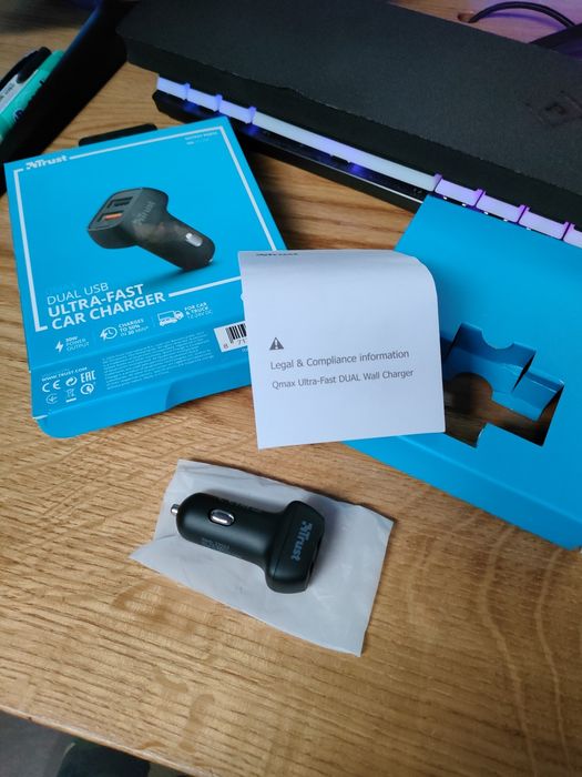 Ładowarka samochodowa Trust QMAX dual USB 30W