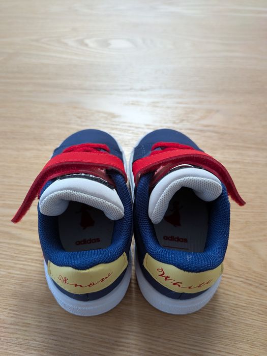 Sapatilhas adidas n20