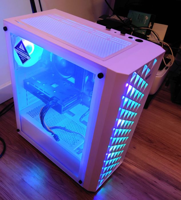 Nowy komputer do gier ryzen 5500 rx6600 1TB 32GB RAM  ram