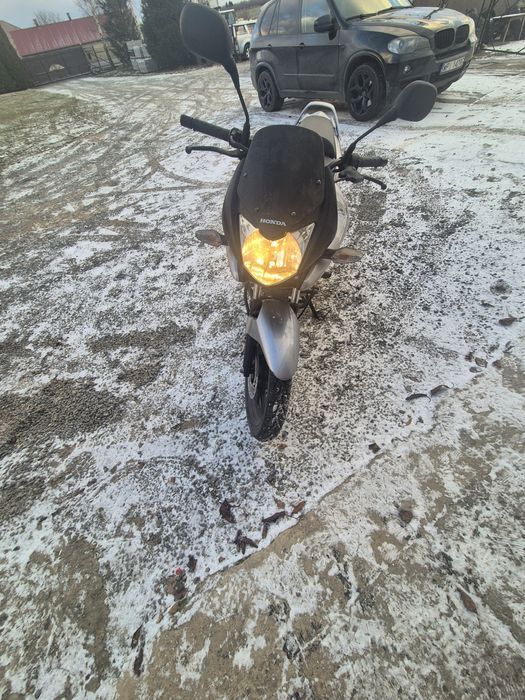 Motocykl Honda CBF 125