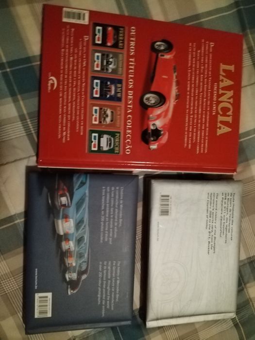 3 Livros - 2 inglês e 1 português Porsche, Mercedes Benz e Lancia, 
N