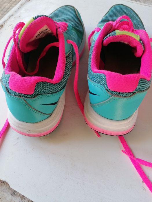 Ténis femeninos., botas Timberland