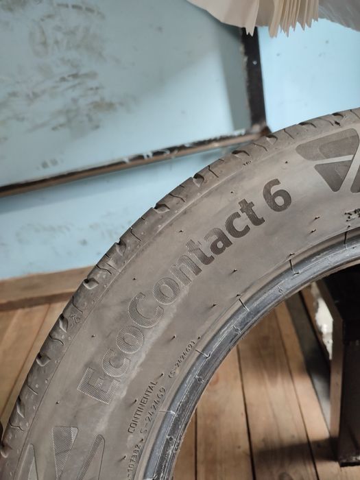 Резина 235/55 17 Continental EcoContact6 шини літо