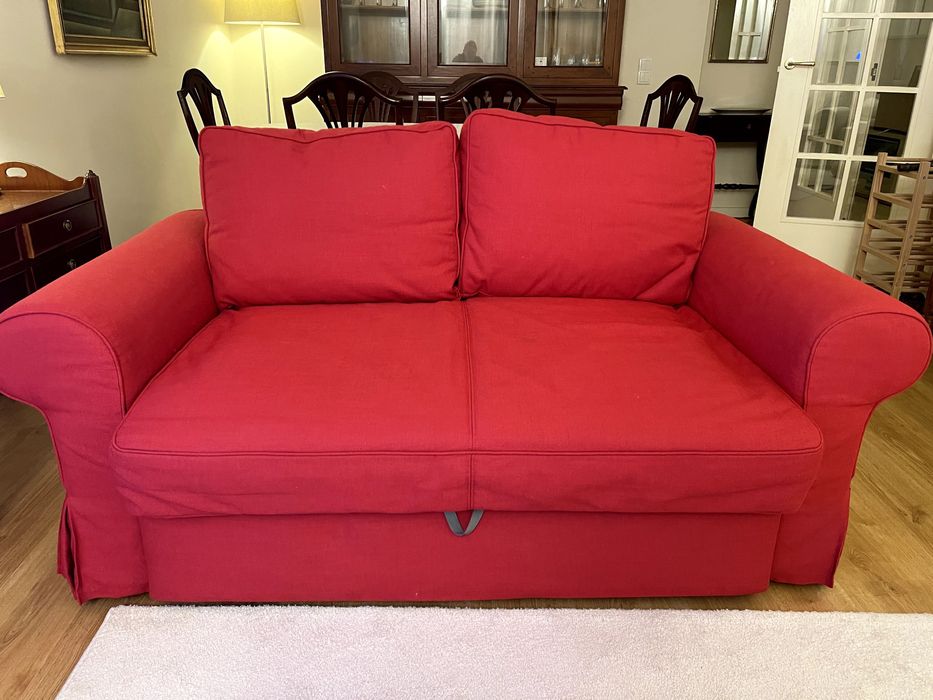 Sofa cama vermelho IKEA