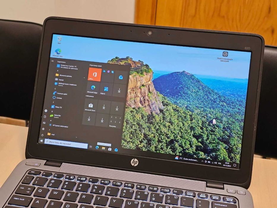 laptop HP Elitebook Core i5, podświetlana klawiatura, SSD