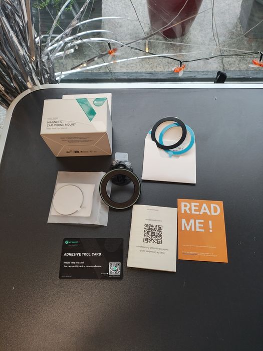 Magnetyczny uchwyt samochodowy