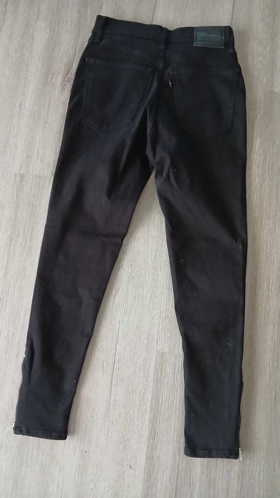 Calças Levi's 27 NOVO