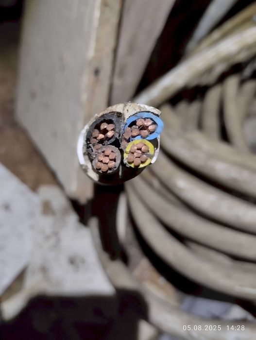 кабель ПВС4*10мм.кв медь