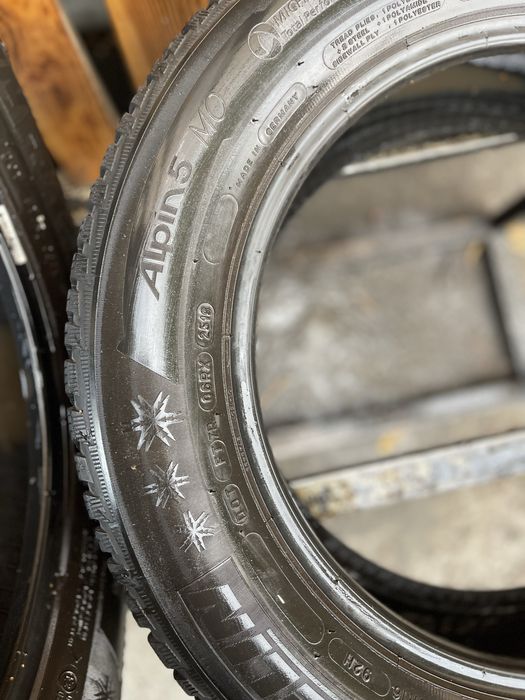 Шини б/у 205/60 r16 Michelin