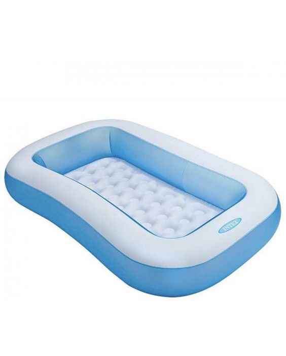 Басейни, круги для плавання