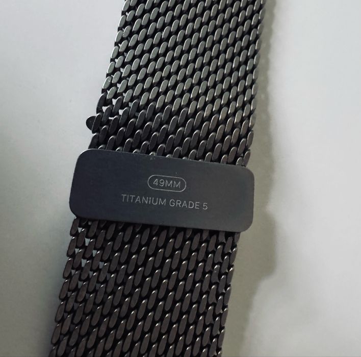 Apple Watch Ultra 2 Titanium Milanese Loop на гарантії