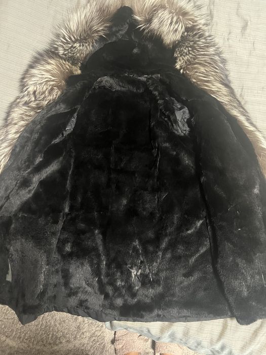 Куртка з натуральним хутром
