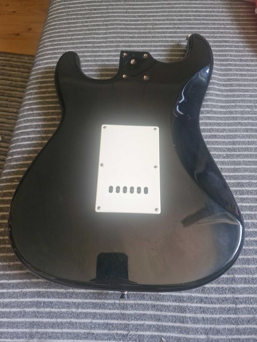 Squier affinity korpus gitarowy