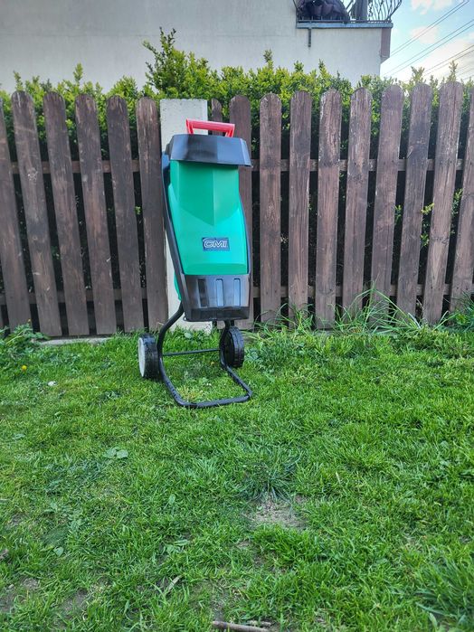 Rozdrabniacz do gałęzi CMI 2400w !!!