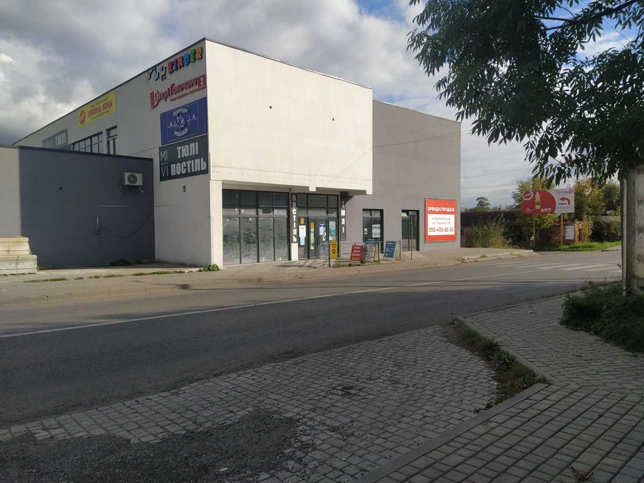 ПРОДАЖ або ОРЕНДА комерційного приміщення м.Кам'янка Бузька