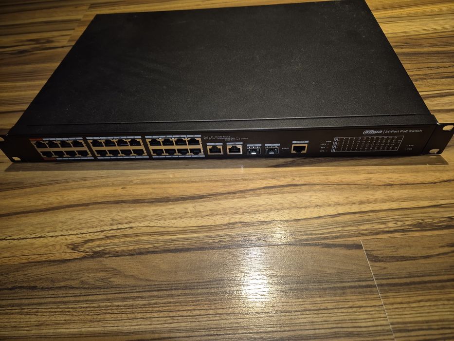 switch dahua 24 porty