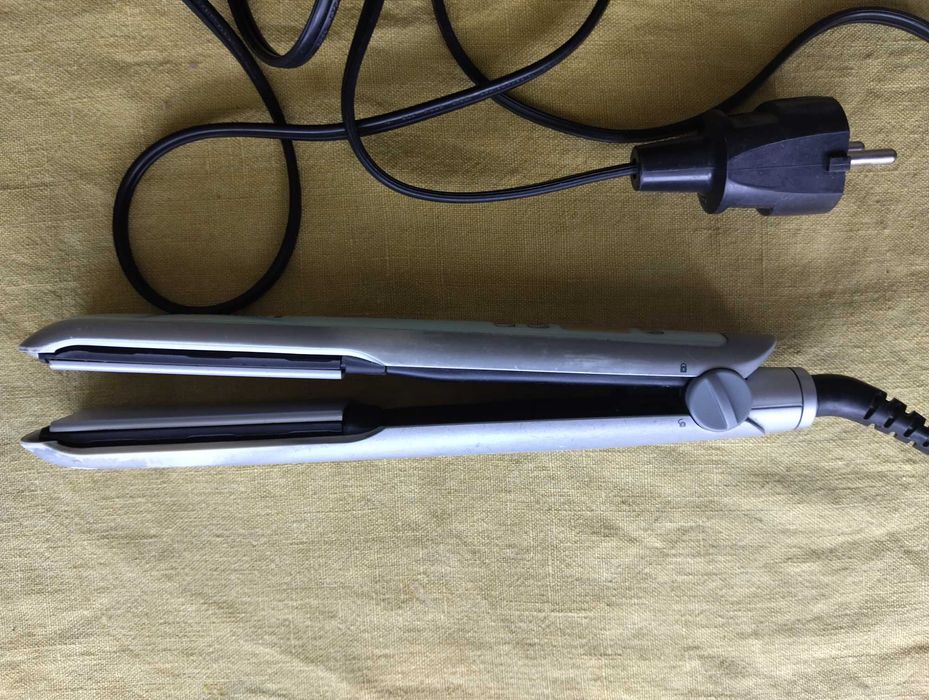 Утюжок-вирівнювач Remington для волосся адаптований щипці