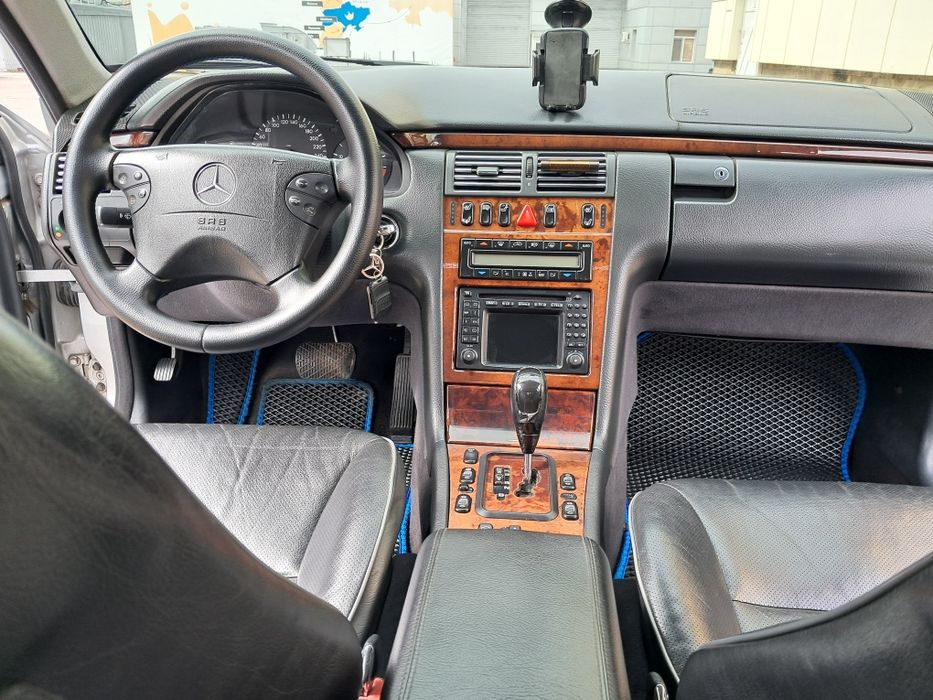 Продам Мерседес w210