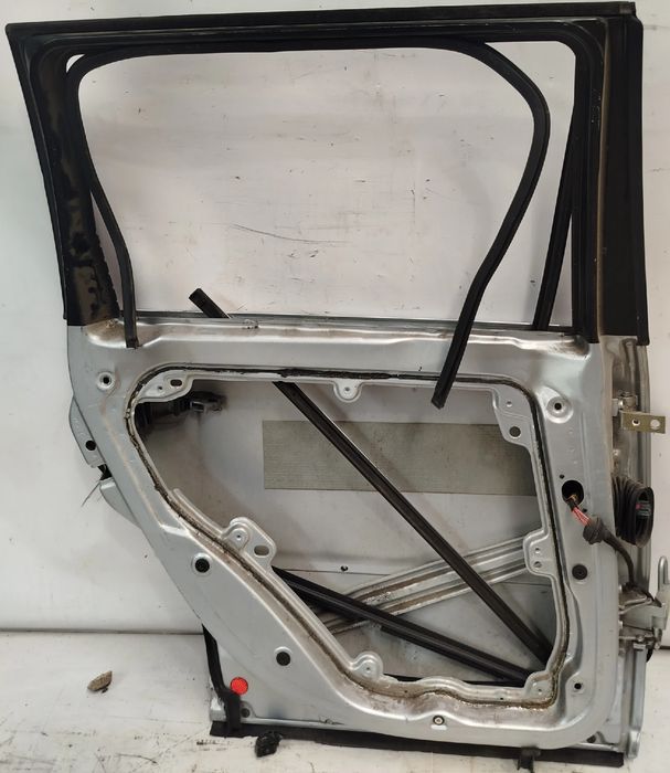 Porta trás esquerda VOLKSWAGEN Passat Variant (3B6)