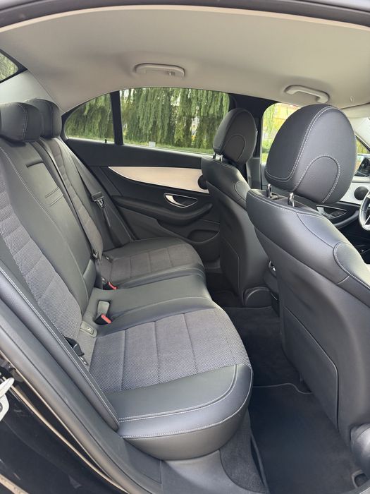 Auto do Ślubu Mercedes E klasa 700 zl